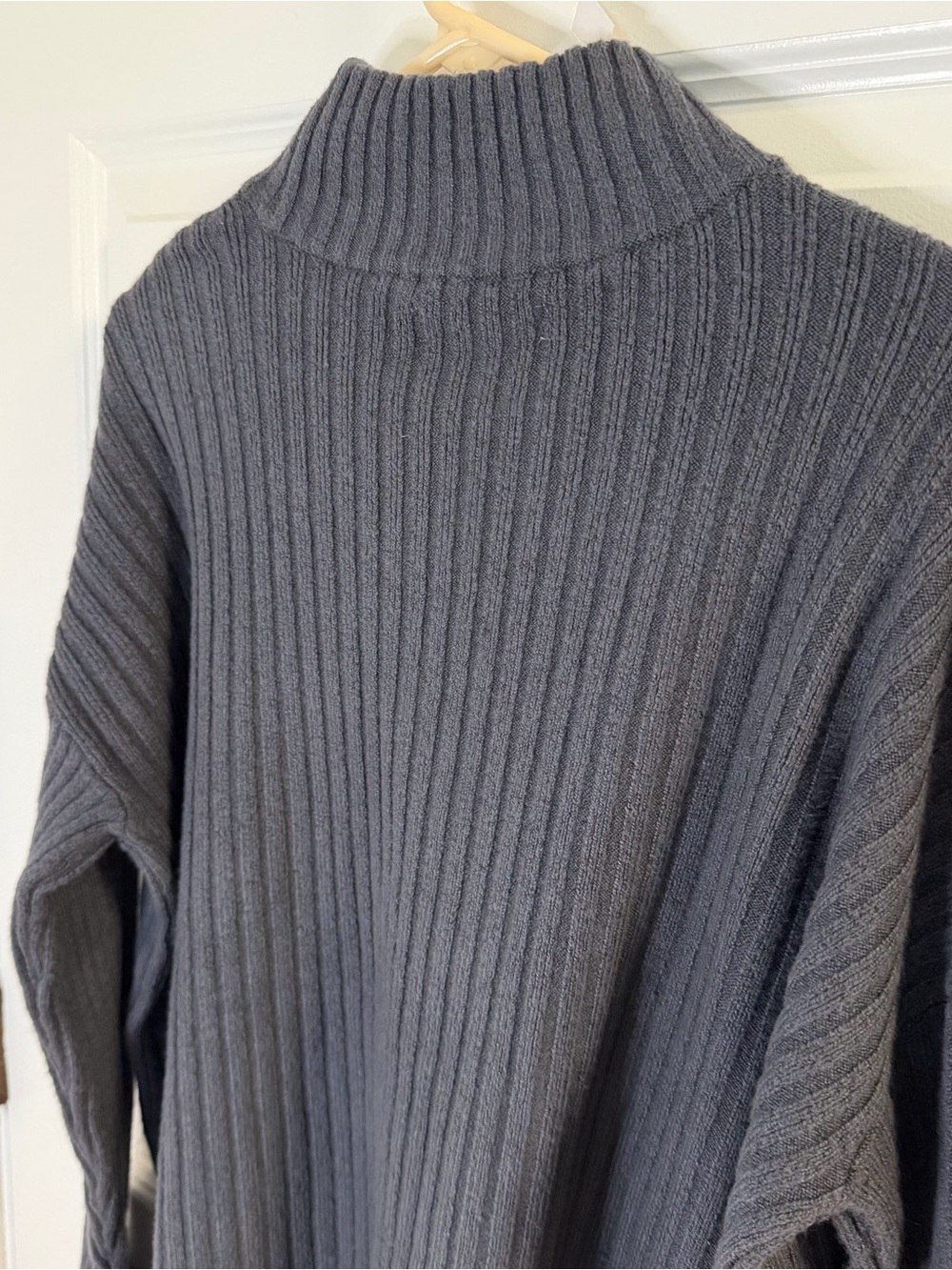 LOFT Ribbed Mock Neck Sweater - Charcoal M - Picture 8 of 8